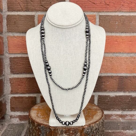 Navajo Style Pearl Graduated Double Layer Necklace - Picture 2 of 2